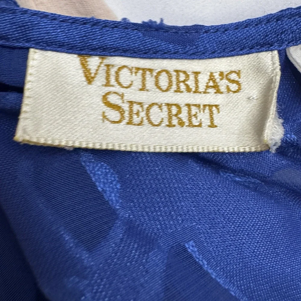 Victoria's‎ Secret vintage Blue floral sheer Vest pajama top size Large. Button